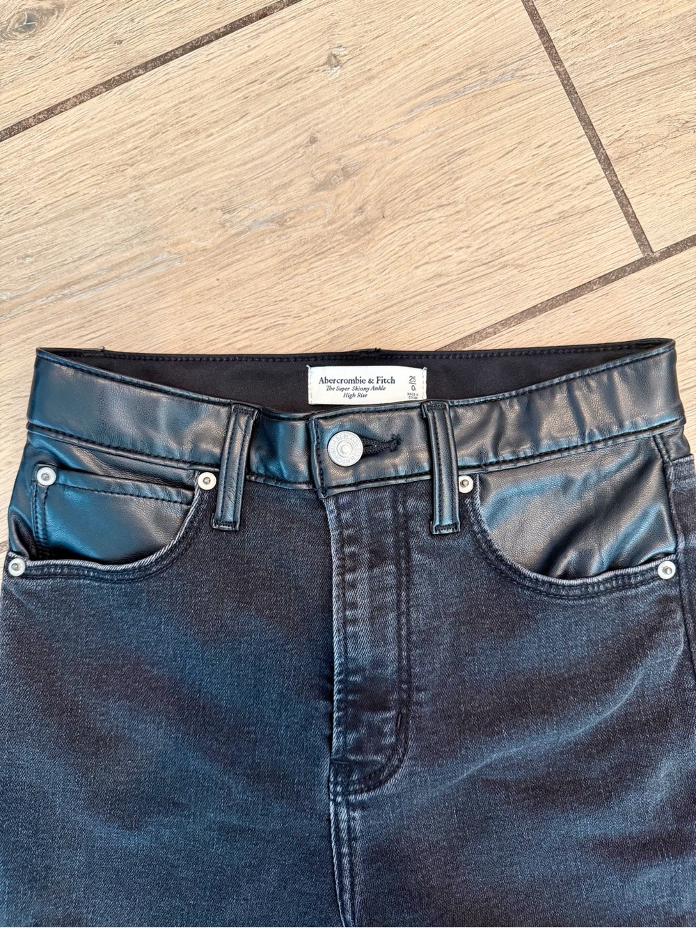 Abercrombie & Fitch Women’s Super Skinny Ankle High Rise Black Faux Leather Jean